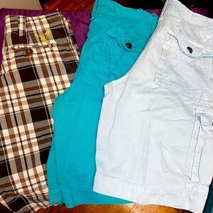3 pair of mens/ or teens American Eagle shorts